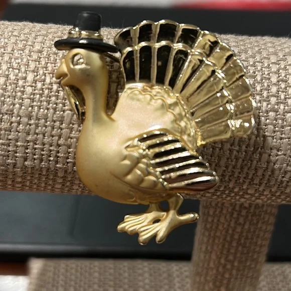Vintage Turkey Brooch. Thanksgiving Turkey - Picture 11 of 13